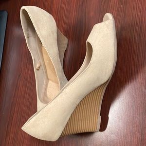 Dexflex comfort wedge slip on